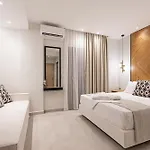 Senso Deluxe Aparthotel